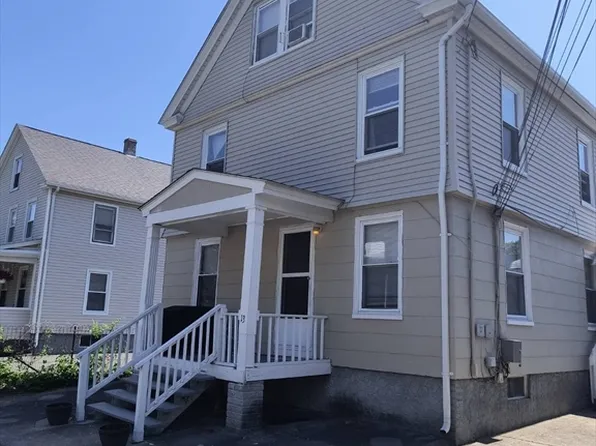 13 William St, Westfield, MA 01085