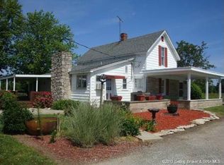 704 N Harristown Rd, Salem, IN 47167