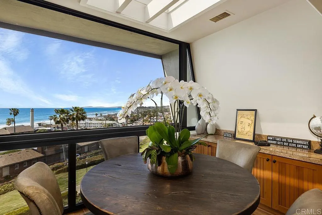 1 bed, 900 sqft, $16,000 — Photo 2