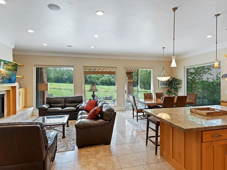 4859 E Eagleridge Dr — Photo 16