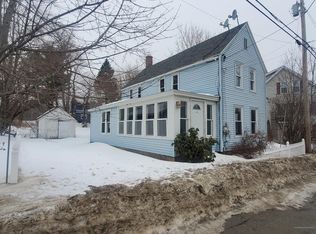 76 Bowdoin St, Winthrop, ME 04364