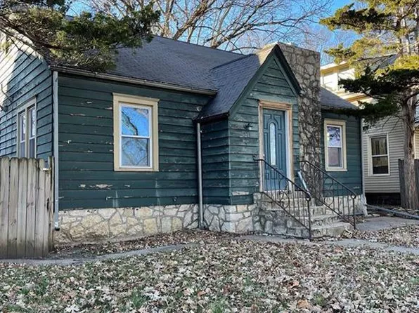 21 S Western Ave, Chanute, KS 66720