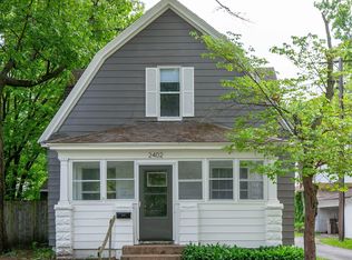 2402 Pleasant St, South Bend, IN 46615