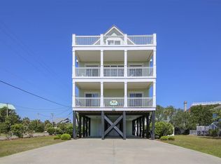 1808 Dolphin Dr, Murrells Inlet, SC 29576