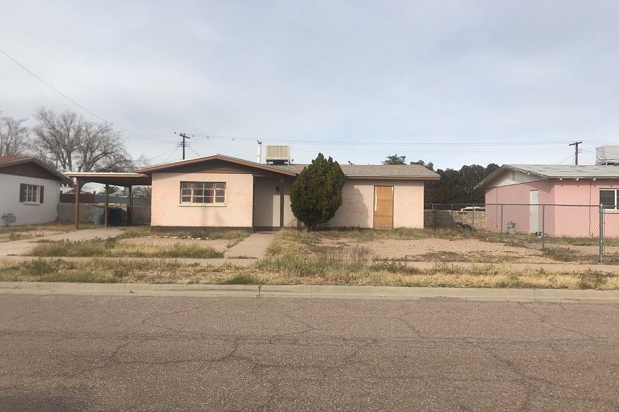 1st image of 4935 Sierra Madre Dr