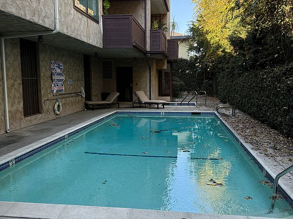 5th image of 4500 Whitsett Ave Unit 6