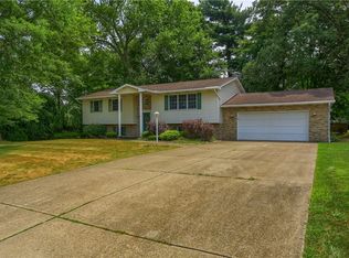 13 W Hazelcroft Ave, New Castle, PA 16105