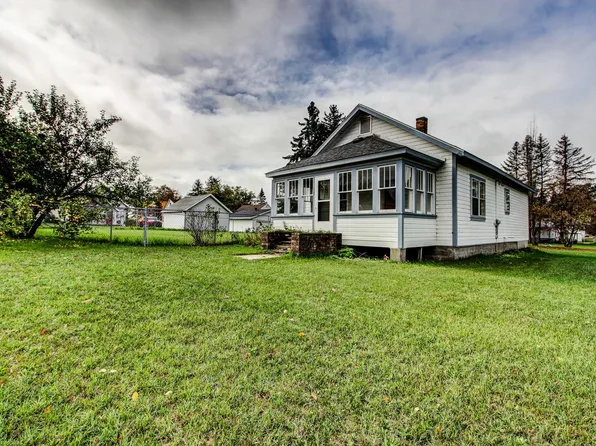17 Balsam Ave NW, Menahga, MN 56464
