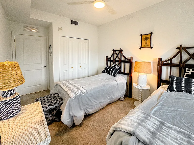 5651 Double Eagle Cir #4323 — Photo 7