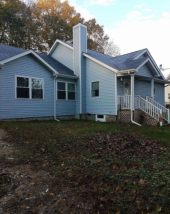 1st image of 8 Haug Dr