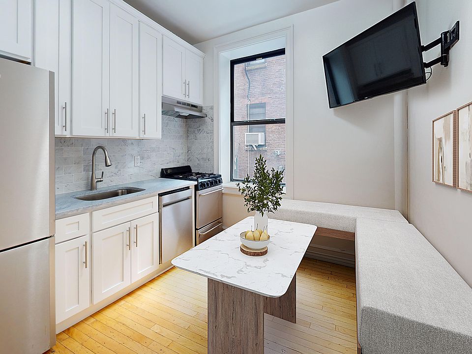 1st image of 245 W 51st St APT 208