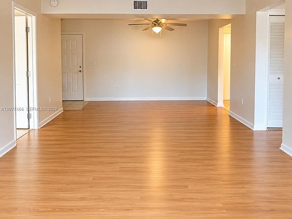 4th image of 721 N Pine Island Rd APT 213