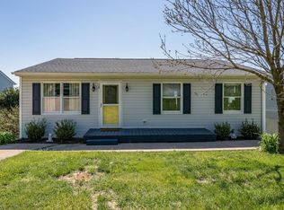 78 Hilltop Terrace Rd, Staunton, VA 24401