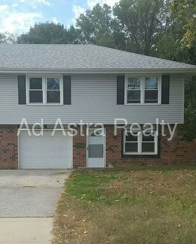 6136 Long Ave Photo 1