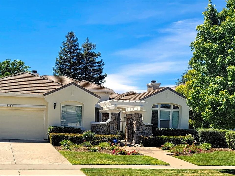 1st image of 2257 Heritage Dr