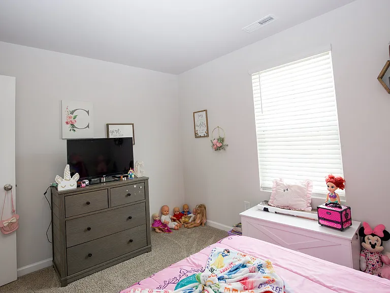 413 Century Ln — Photo 29