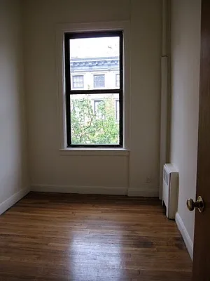 Rented by Nest Seekers International | media 11