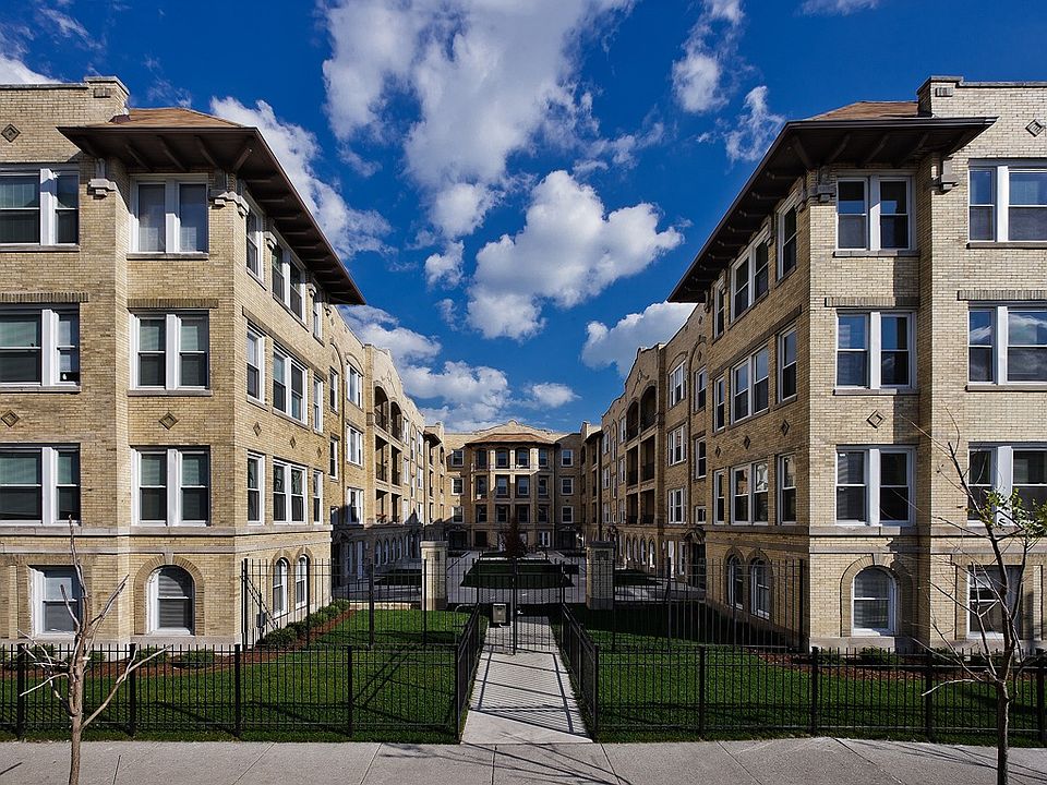 2nd image of 6023 S Indiana Ave Unit 302