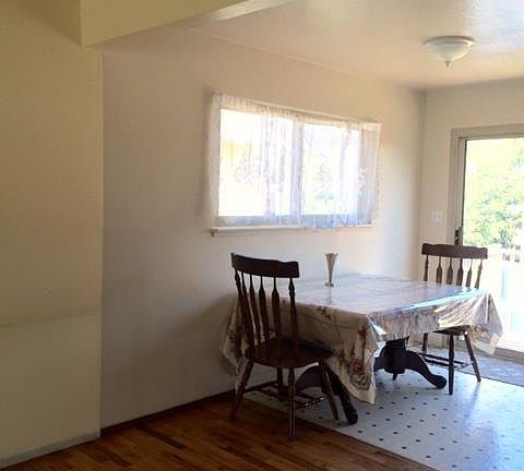 2nd image of 518 Emeline Ave