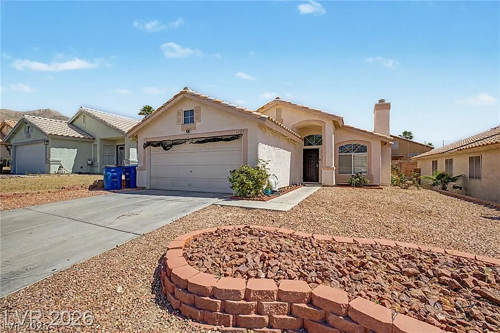 2 bed, 2.0 bath, 1050 sqft, $1,895 — Photo 3