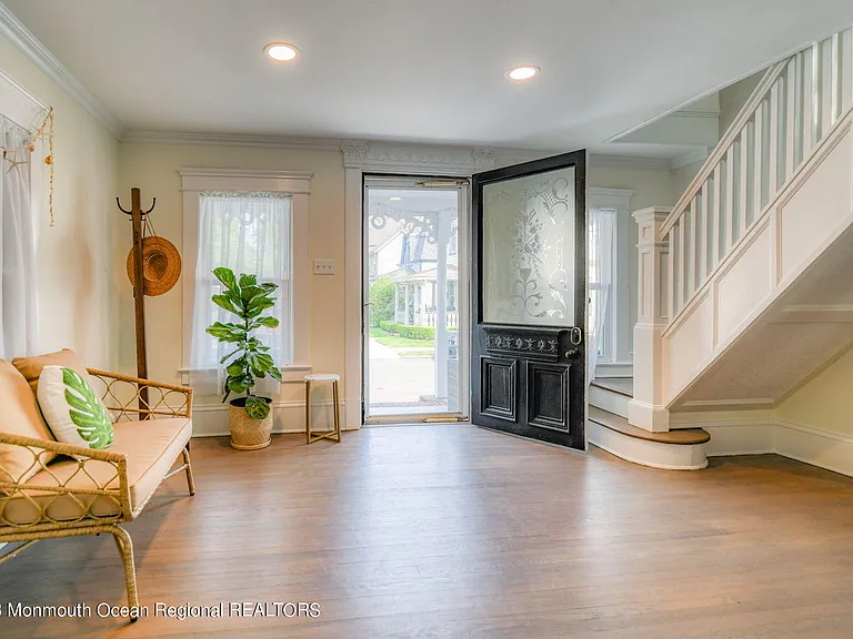 67 Delaware Ave — Photo 8