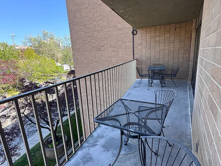 245 N Vine St #407 — Photo 43