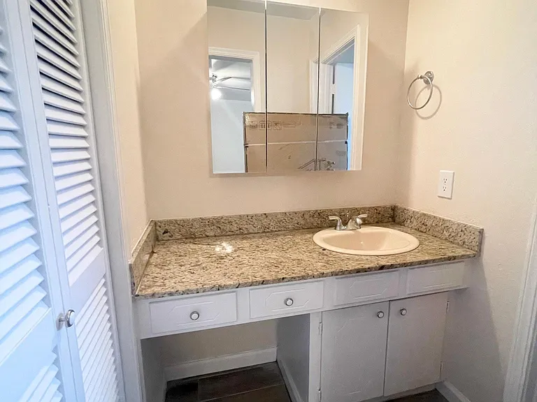 123 Elmview Ln — Photo 5