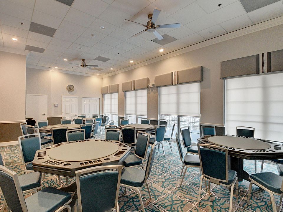 1st image of 10888 Royal Caribbean Circle
