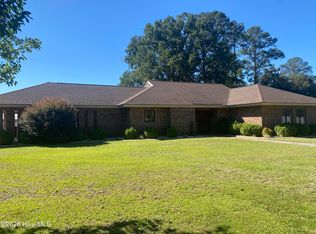 616 E Murphy Street, Wallace, NC 28466