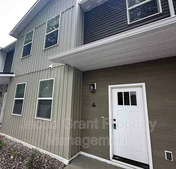 826 E Sunnyside Rd #4 — Photo 23