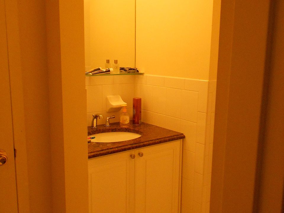 1st image of 27 Spooner St