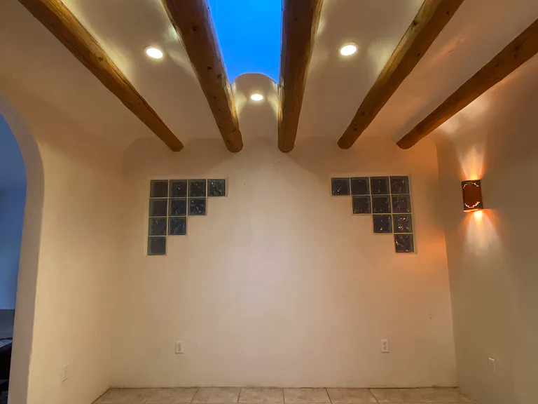 1020 Avenida Linda — Photo 5