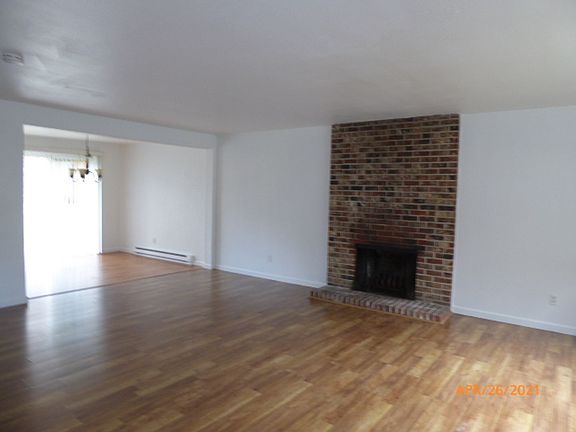 5th image of 14521 NE 6th Pl APT 3