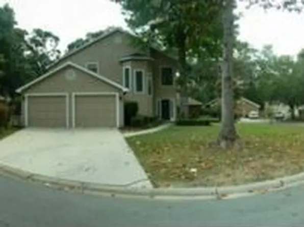 6 Starboard Ct, Savannah, GA 31419