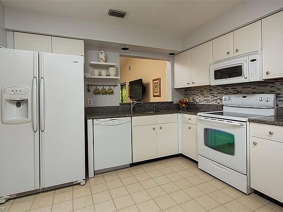 2nd image of 608 Courtside Dr #F-203