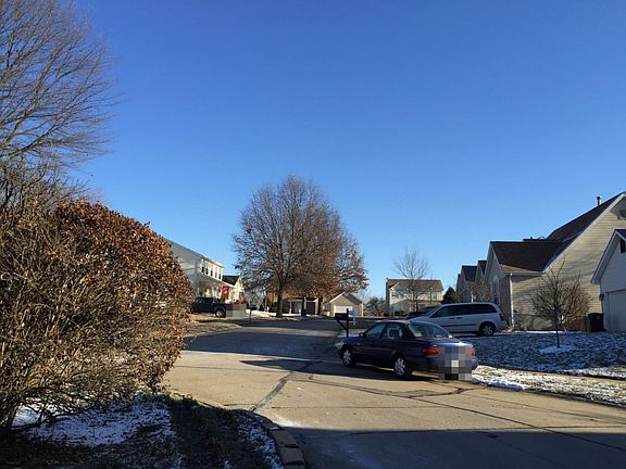 5th image of 829 Summer Meadow Ct