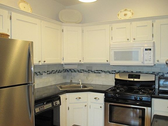 GREAT KITCHEN