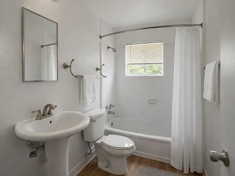 5611 Jackson St #11 — Photo 3