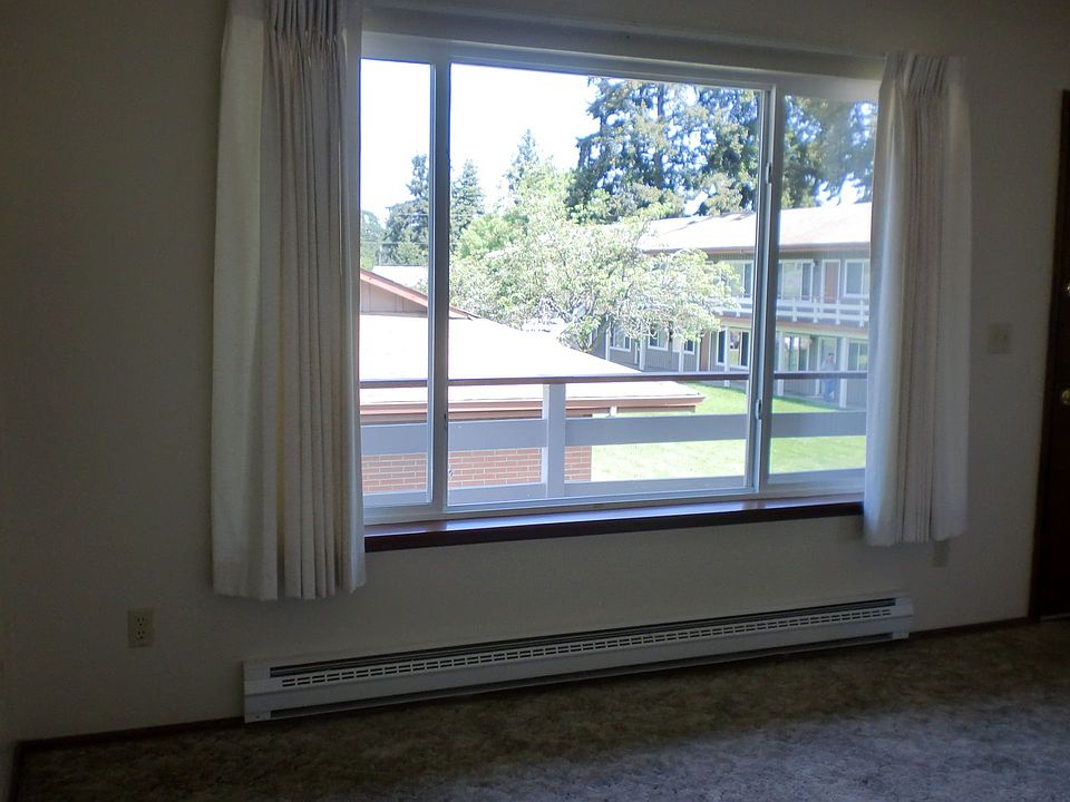 1st image of 3918 108th St S #22