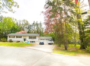 130A Knickerbocker Rd, Closter, NJ 07624