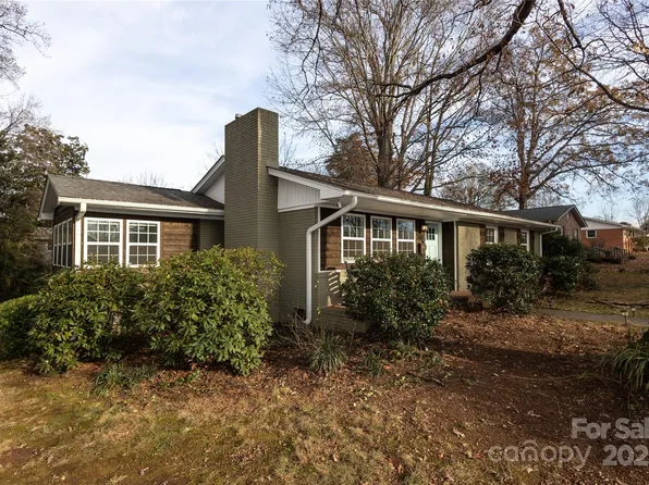 3801 Sudbury Rd, Charlotte, NC 28205