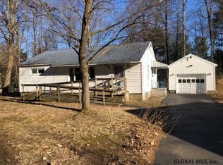 3060 Lone Pine Rd, Schenectady, NY 12303