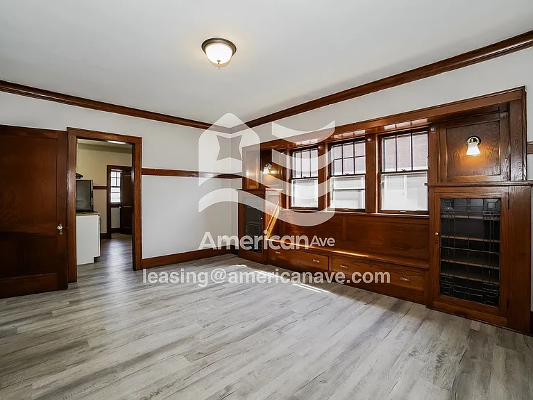 1346891_005_living_room_14011195.jpg