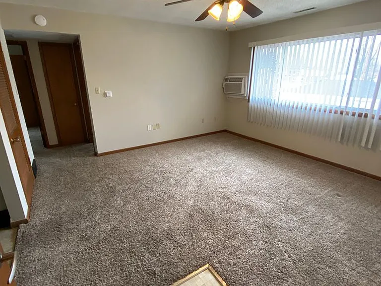 Raceway Park Apartments — Photo 3