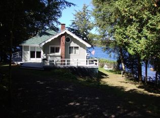 927 Deerland Rd, Long Lake, NY 12847
