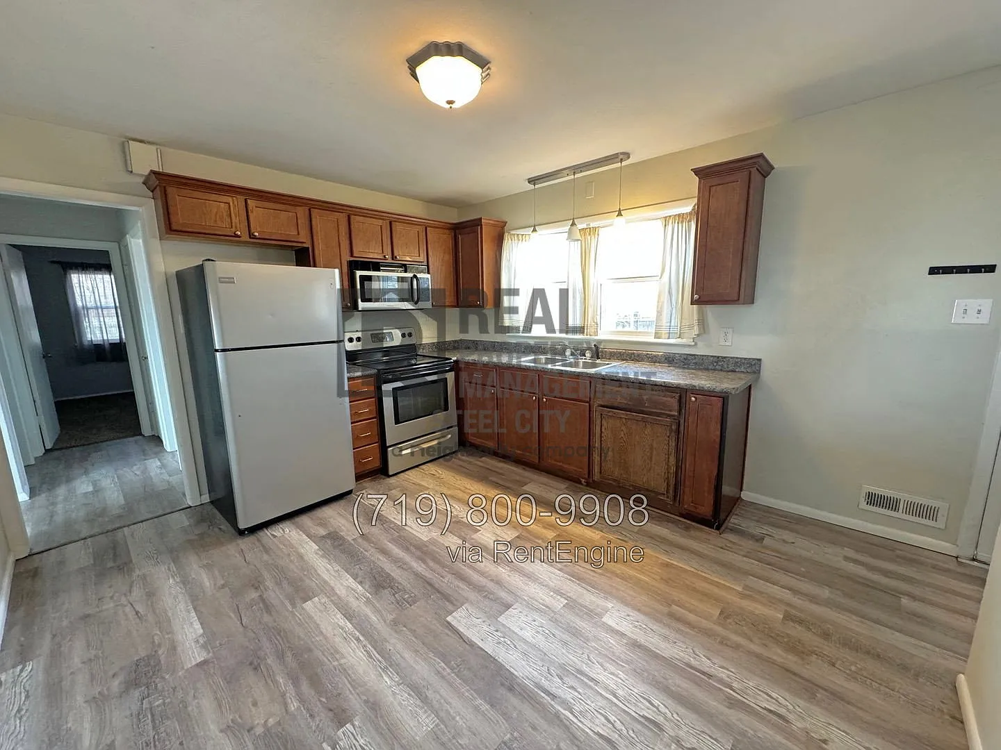 2 bed, 1.5 bath, 1728 sqft, $1,700 — Photo 3