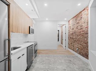 452 W 36th St #3D, New York, NY 10018