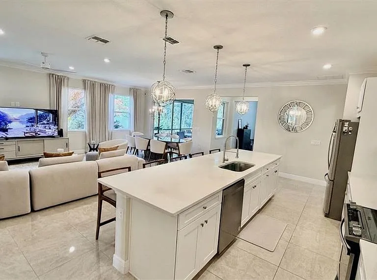 9241 Patrimonio Loop — Photo 12