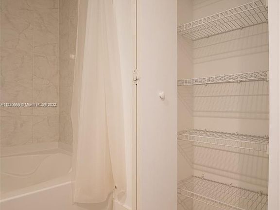 5th image of 18800 NE 29th Ave #29-427