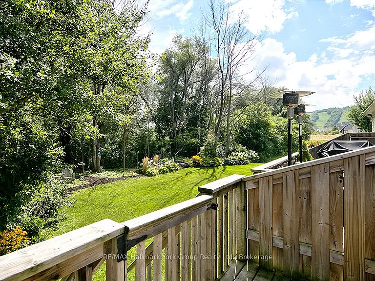 689616 Monterra Rd #18 — Photo 2